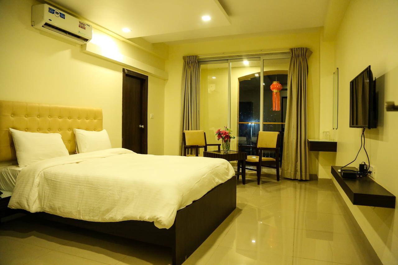 Hotel Saheb Panvel Eksteriør billede